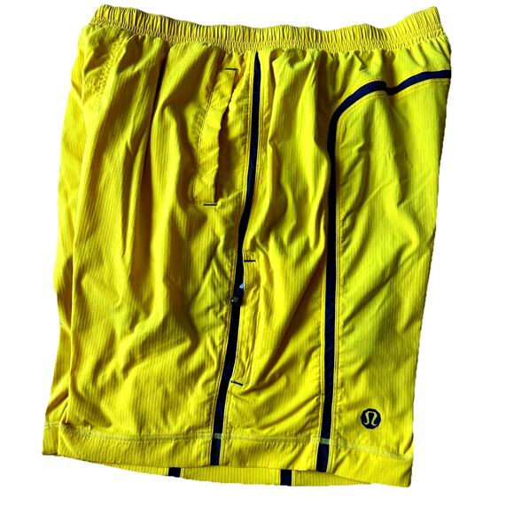Lululemon Mens XL GYM Shorts Athletic Pace Breaker run comfy Lined Train Yellow - Picture 2 of 8
